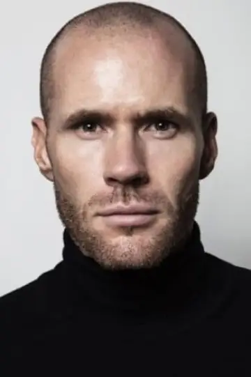 Zdjęcie Oliver Trevena #25567