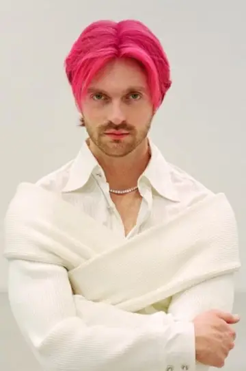 Zdjęcie Finneas O