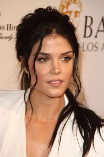 Zdjęcie Marie Avgeropoulos #26601