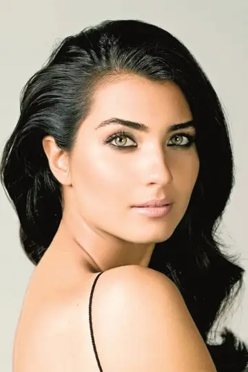 Zdjęcie  (Tuba Büyüküstün) #341097
