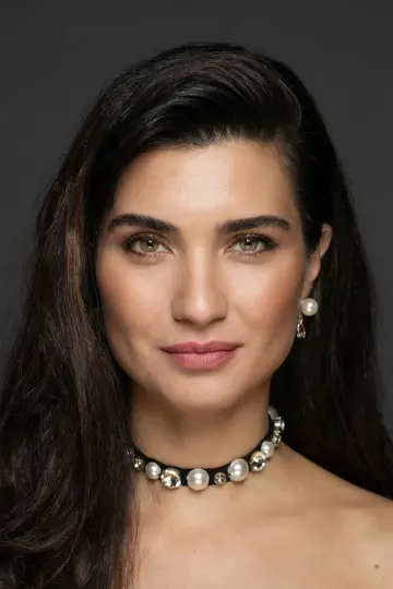 Zdjęcie  (Tuba Büyüküstün) #403926