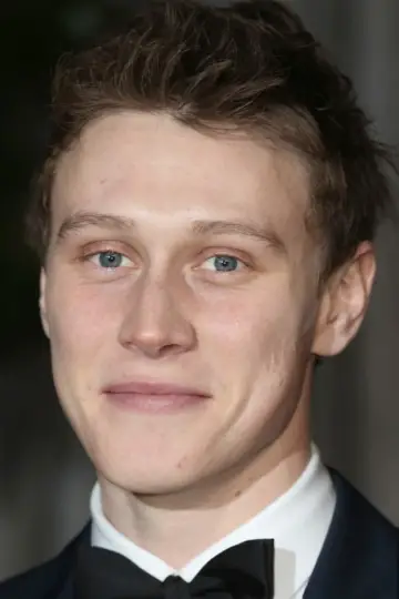 Zdjęcie George MacKay #46655