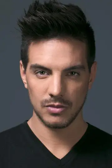 Zdjęcie Vadhir Derbez #43078