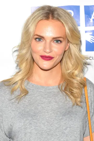 Zdjęcie Madelina Bruer (Madeline Brewer) #154491