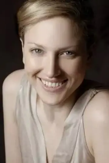 Zdjęcie Beth Tapper #100614