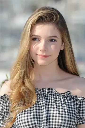 Zdjęcie  (Eleanor Worthington-Cox) #207338