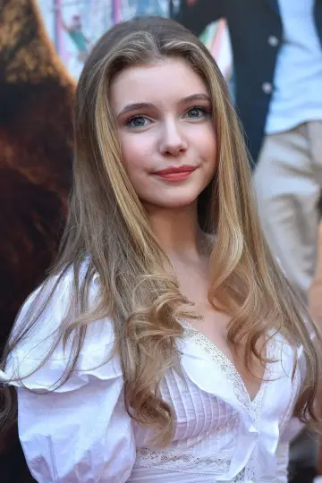 Zdjęcie  (Eleanor Worthington-Cox) #207339
