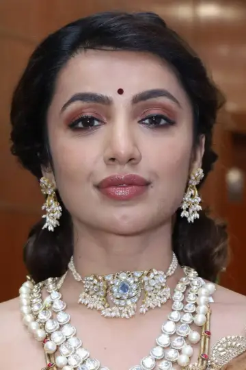 Zdjęcie Tejaswi Madivada #668546