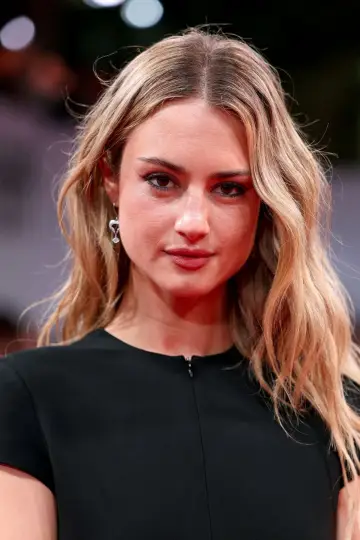 Zdjęcie  (Grace Van Patten) #328266