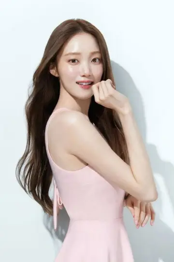 Zdjęcie  (Lee Sung-kyung) #320254