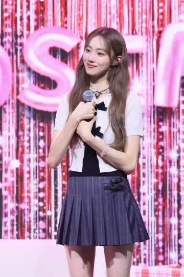Zdjęcie  (Lee Sung-kyung) #320259
