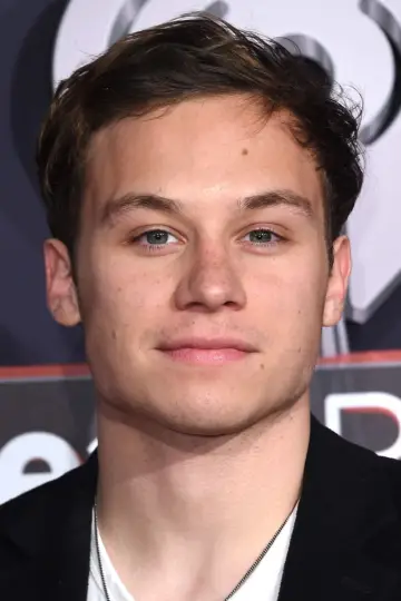 Zdjęcie Finn Cole #34583