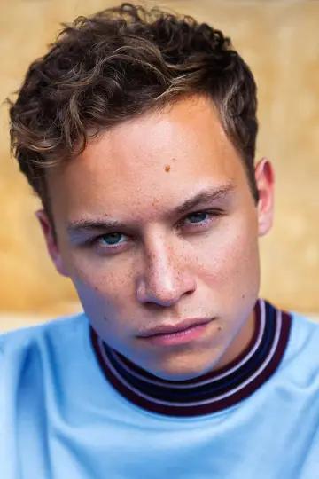 Zdjęcie Finn Cole #34584