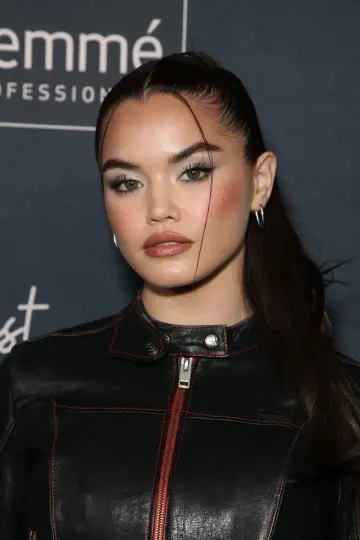 Zdjęcie Paris Berelc #80478