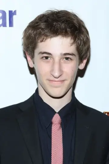 Zdjęcie Noah Robbins #2678