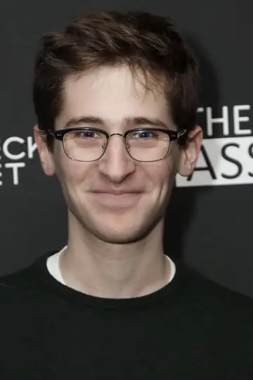 Zdjęcie Noah Robbins #2679