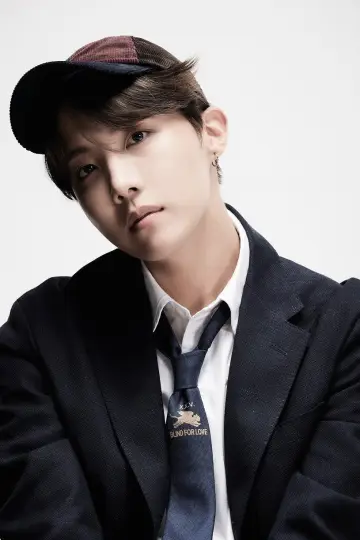 Zdjęcie Dżung Ho-seok (j-hope) #401024