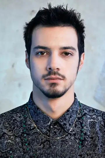 Zdjęcie Mert Yazıcıoğlu (Mert Yazıcıoğlu) #394430