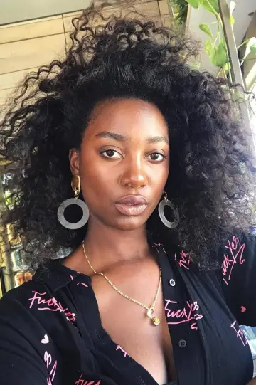Zdjęcie  (Mouna Traoré) #236259
