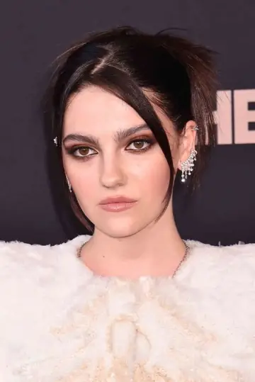 Zdjęcie Emily Carey #35724