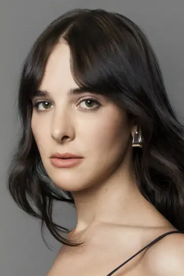 Zdjęcie Hari Nef (Hari Nef) #4597