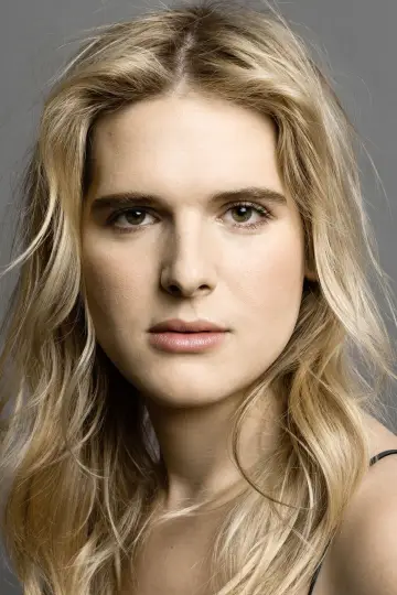 Zdjęcie Hari Nef (Hari Nef) #4608