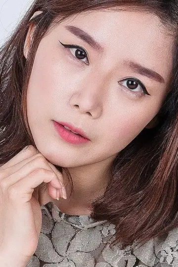 Zdjęcie Lee Chae-dam #68372