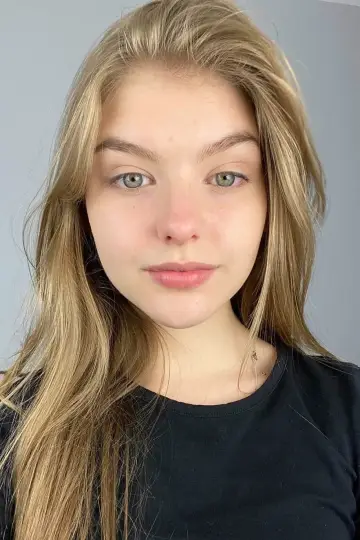 Zdjęcie Lyliana Wray #7513