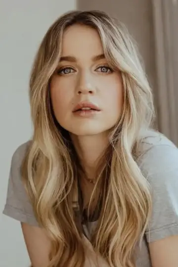 Zdjęcie Roan Curtis #75554