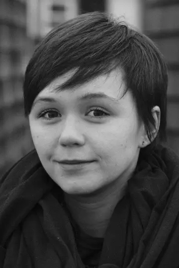 Zdjęcie Emily Skeggs #61558