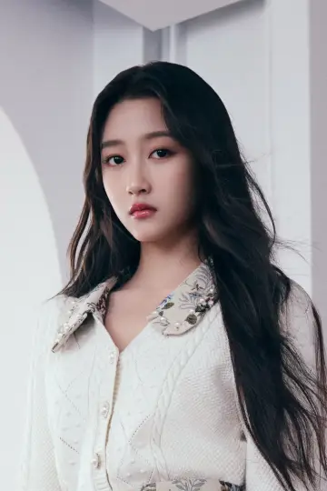 Zdjęcie Guan Xiaotong #117937