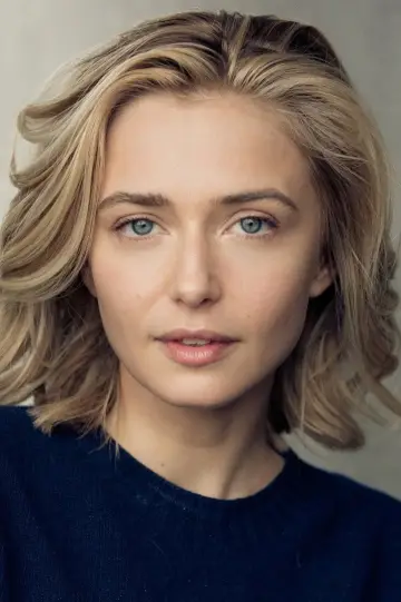Zdjęcie Sophie Simnett (Sophie Simnett) #630610