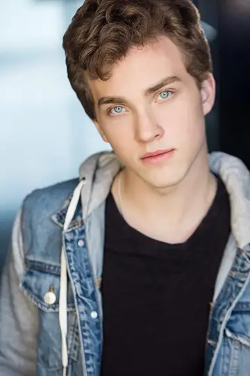 Zdjęcie  (Jordan Elsass) #435458