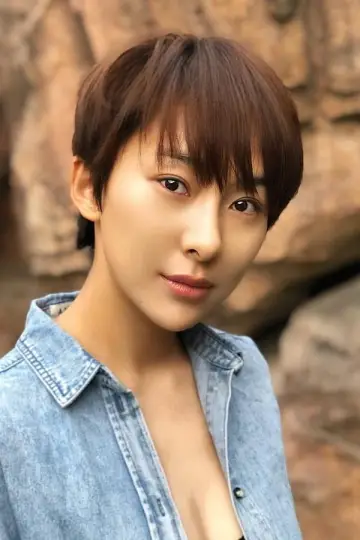 Zdjęcie Lily Ji #30877