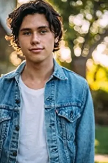 Zdjęcie Finn Roberts #90417