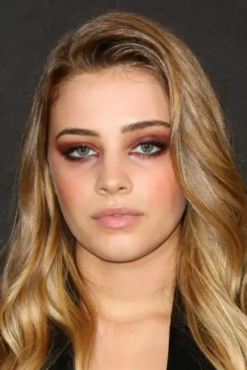 Zdjęcie Josephine Langford #6913