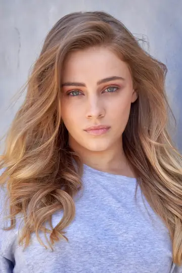Zdjęcie Josephine Langford #6914