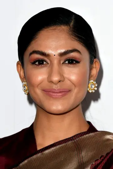 Zdjęcie Mrunal Takur #254101