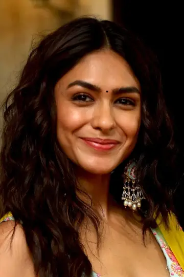Zdjęcie Mrunal Takur (Mrunal Thakur) #254107