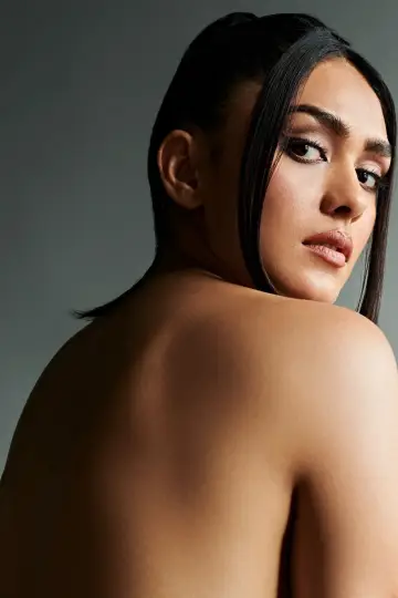 Zdjęcie Mrunal Takur (Mrunal Thakur) #403582