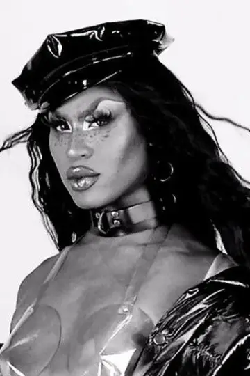 Zdjęcie  (Shea Couleé) #450771
