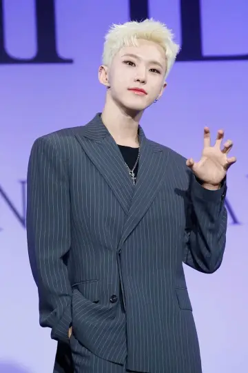 Zdjęcie Hoshi #351513