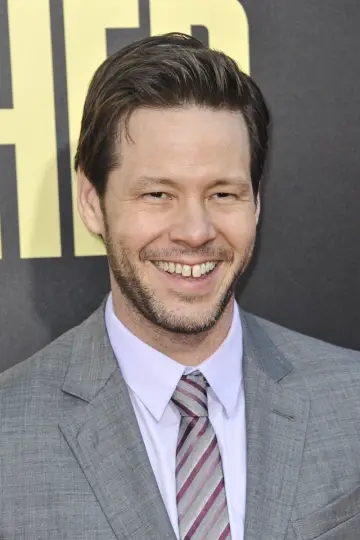 Zdjęcie Ike Barinholtz #37374