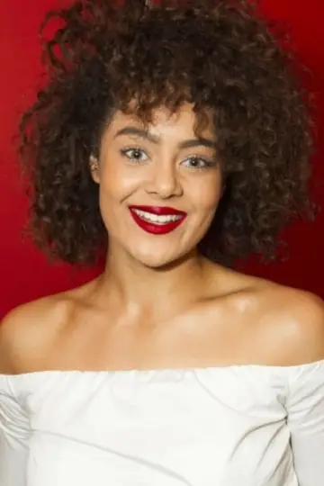 Zdjęcie Izuka Hoyle #76605