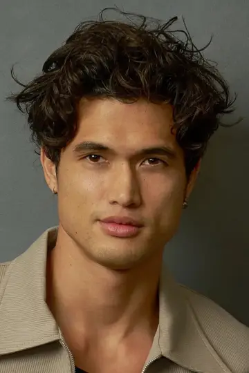 Zdjęcie Charles Melton #71357
