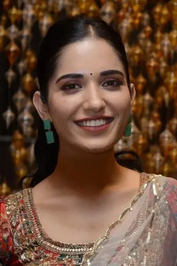 Zdjęcie Ruhani Sharma #135817