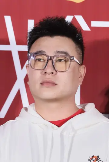 Zdjęcie Liu Jin #936