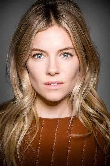 Zdjęcie Siena Miller #34269