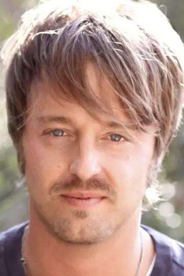 Zdjęcie Joshua Leonard #36432