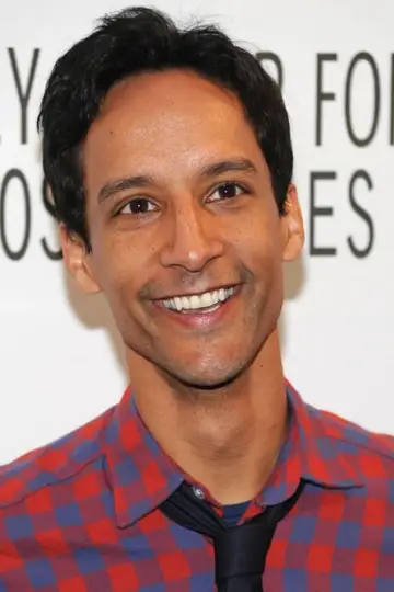 Zdjęcie Danny Pudi #38934